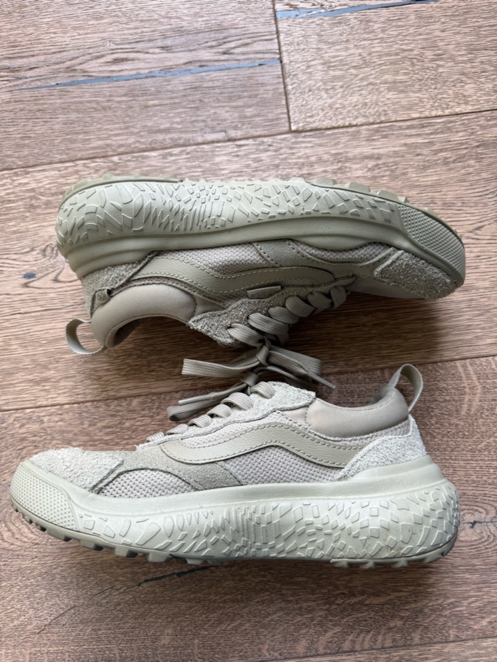 Vans Ultra Range Neo VR3 in Sage - Picture 2 of 7